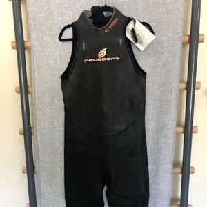 XLarge Men’s Neosport wetsuit.  Never worn